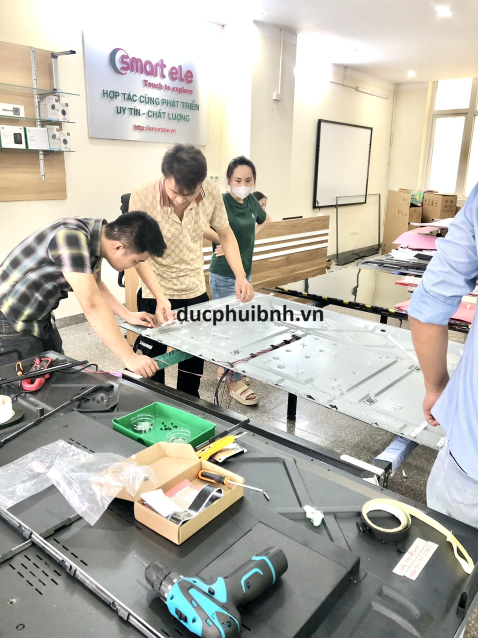 product-additional-image